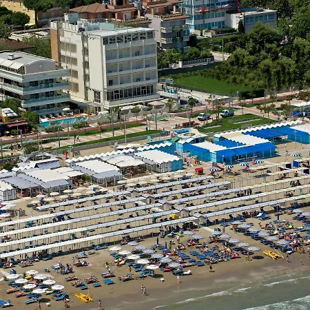 Residence Riccione Beach Apartments Apartmán Riccione