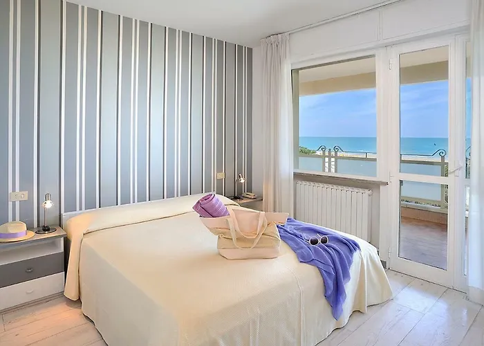 아파트 Residence Riccione Beach Apartments